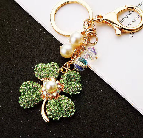 Four Leaf Clover Pearl Keychain