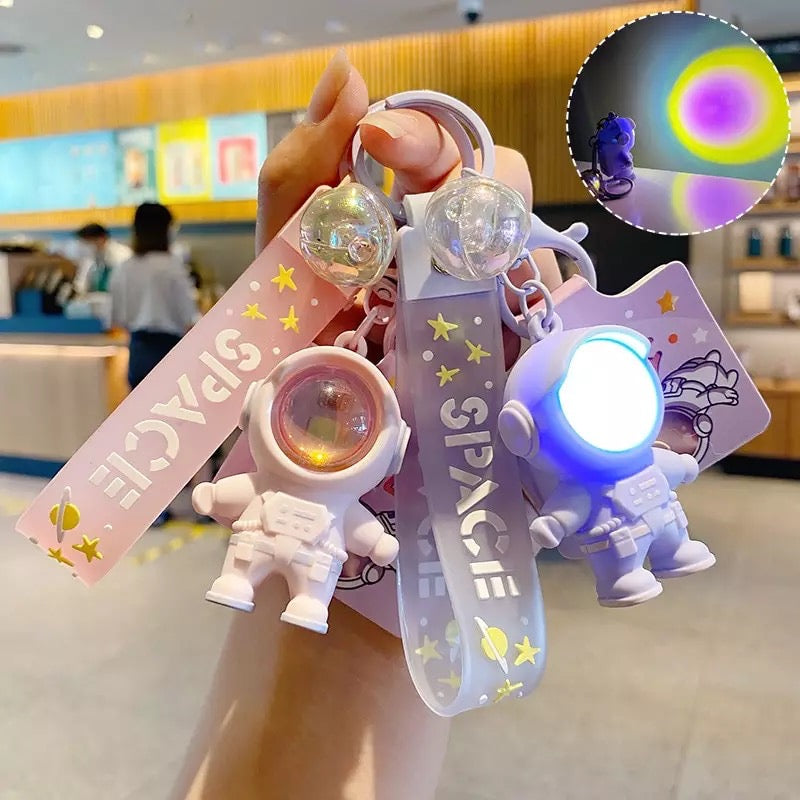 Astronaut Light Keychain – Defense Queens